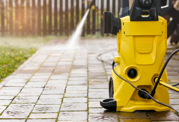 Best Sidewalk and Walkway Cleaning  in Inverness, IL