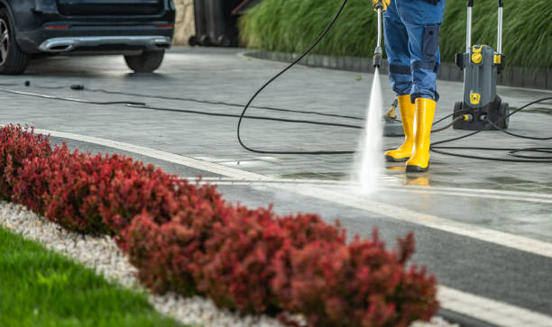 Best Graffiti Removal  in Inverness, IL